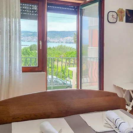 3 Bedroom Amazing In Trogir