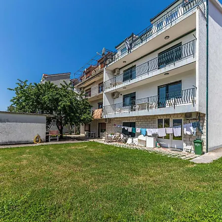 Apartman 3 Bedroom Amazing In