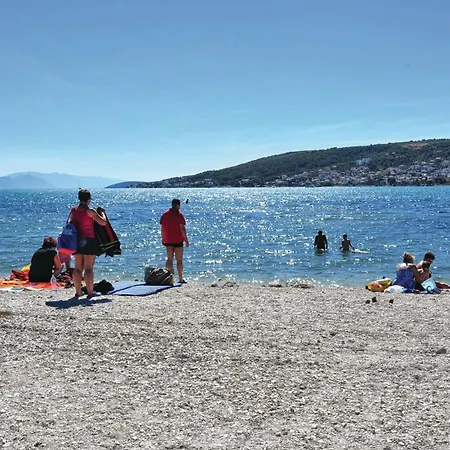 Apartman 3 Bedroom Amazing In Trogir