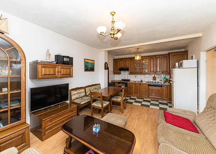 3 Bedroom Amazing In Апартаменти