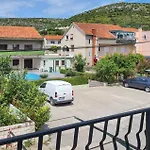 Apartment Stunning In With Wifi Trogir