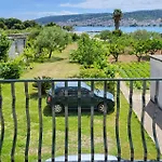 Stunning In With Wifi Apartment *